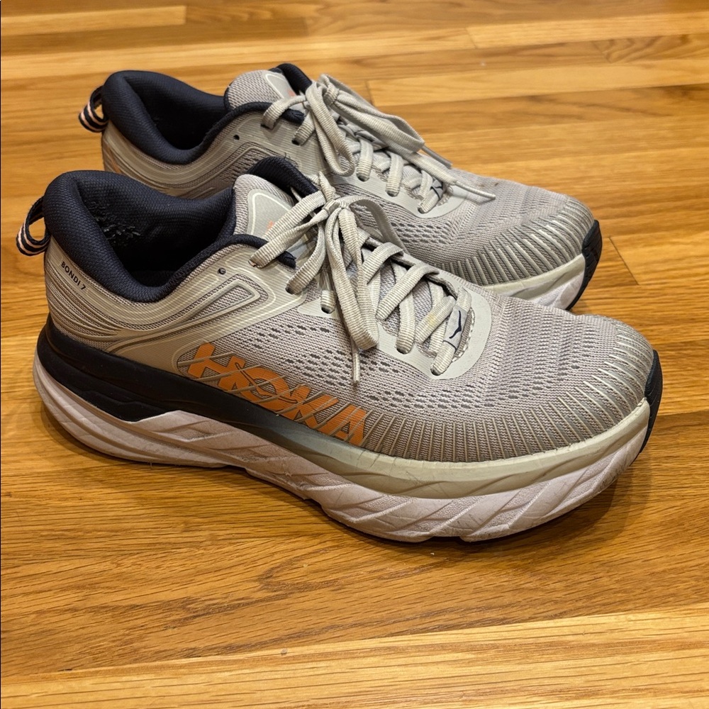 Hoka Bondi 7 Gray/peach/navy Athletic Shoes